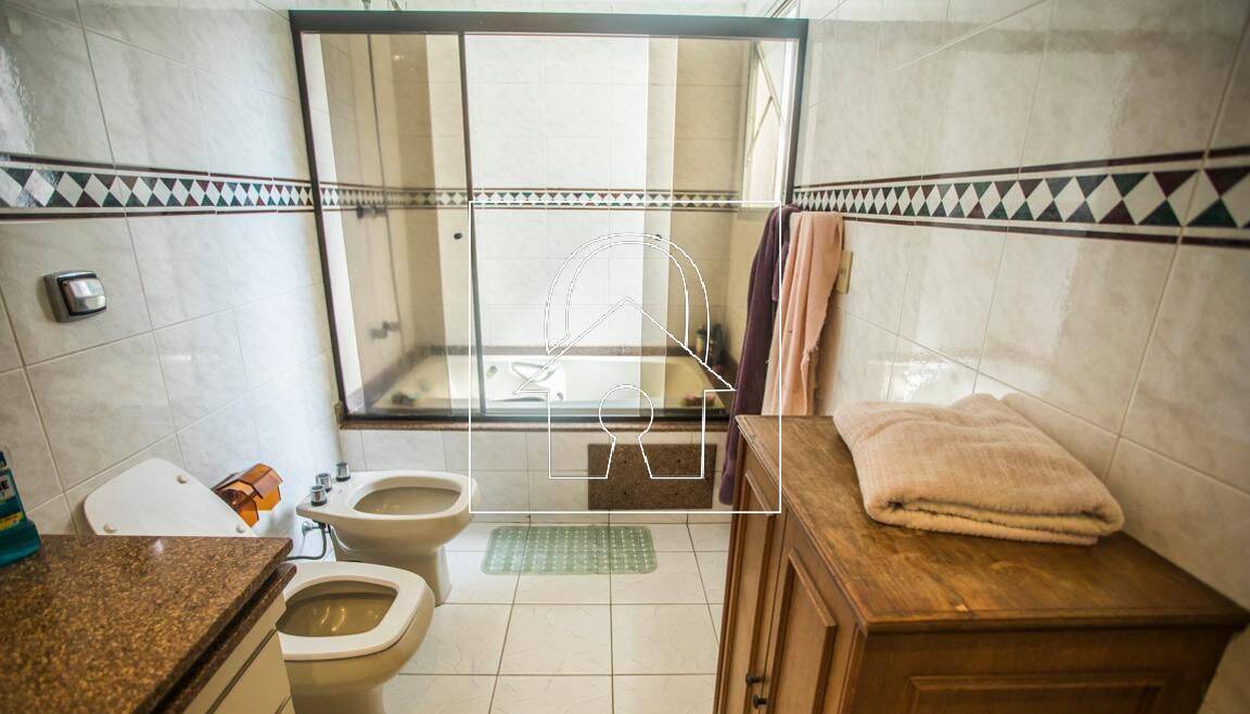 Apartamento à venda com 4 quartos, 160m² - Foto 26